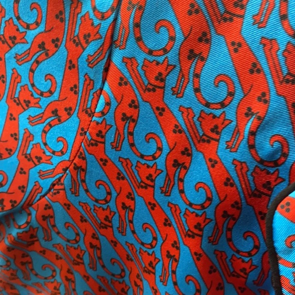 Silk Sandro Top - Picture 2 of 2